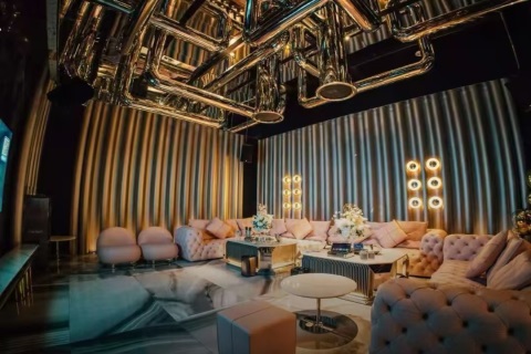 西宁KTV招聘,2000日结场,生活苦更要努力